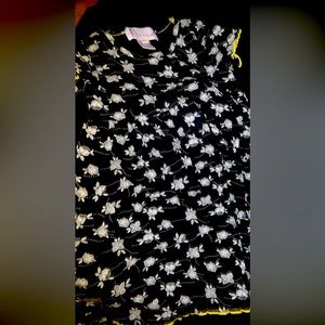 FlowerSak top.pants have detergent stains